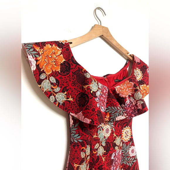 GUESS off the shoulder bold floral bodycon dress - Picture 5 of 8